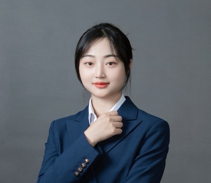 张燕妮律师证件照